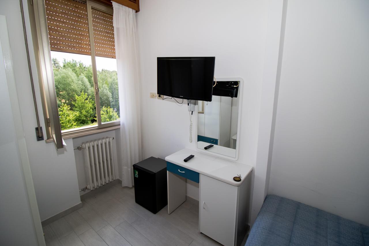 Hotel Cristallo ริโอโล แตร์เม ภายนอก รูปภาพ
